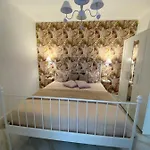 Carme Bed and Breakfast Νάπολη