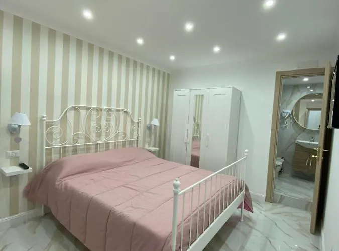 Carme Bed & Breakfast 3*