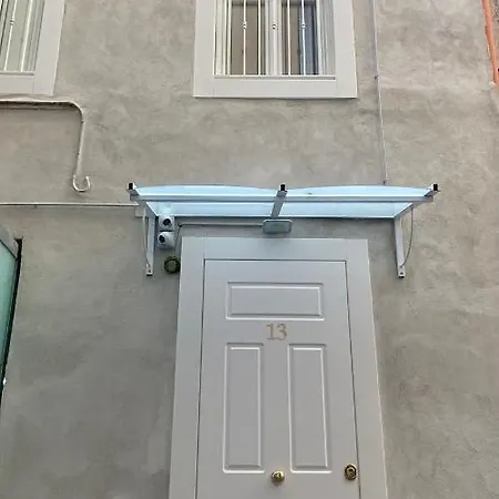 Carme 3* Nápoles